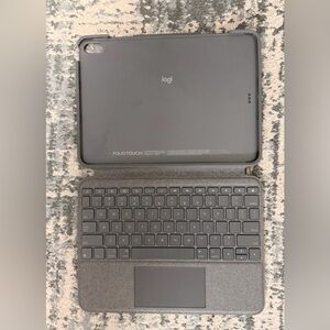 Logi Folio Touch Keyboard Case for any iPad Air (10.9 inch)